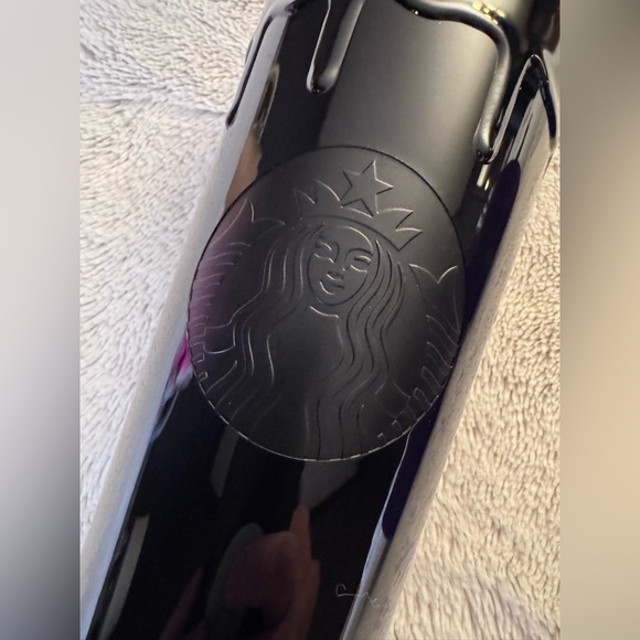 ❌SOLD❌ STARBUCKS HALLOWEEN 2024 TUMBLER KEYCHAIN BUNDLE PURPLE GLOW BLACK SLIME - Picture 13 of 14